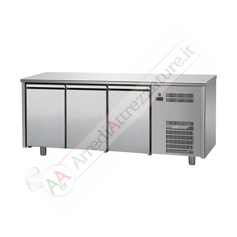 Tavolo Refrigerato 3 Porte Piano Acciaio Inox 3 Tavolo Refrigerato 3 Porte Piano Acciaio Inox